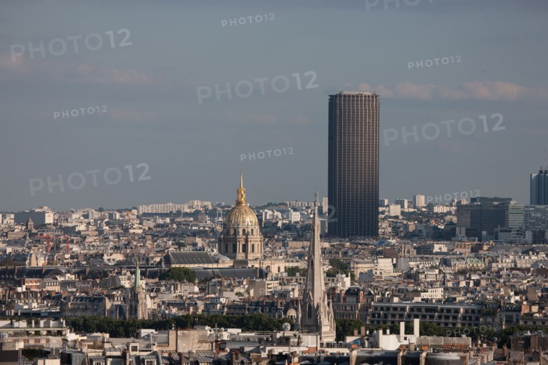 France, Region Ile de France, Paris 8e arrondissement, place Charles de Gaulle, place de l'Etoile, au sommet de l'Arc de Triomphe, panorama,
