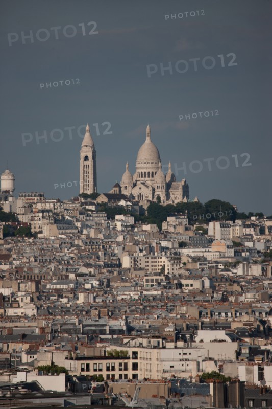 France, Region Ile de France, Paris 8e arrondissement, place Charles de Gaulle, place de l'Etoile, au sommet de l'Arc de Triomphe, panorama,