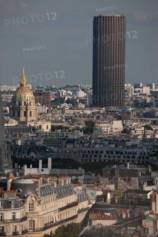 France, Region Ile de France, Paris 8e arrondissement, place Charles de Gaulle, place de l'Etoile, au sommet de l'Arc de Triomphe, panorama,