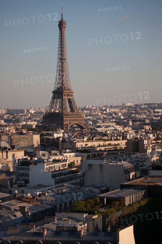 France, Region Ile de France, Paris 8e arrondissement, place Charles de Gaulle, place de l'Etoile, au sommet de l'Arc de Triomphe, panorama,