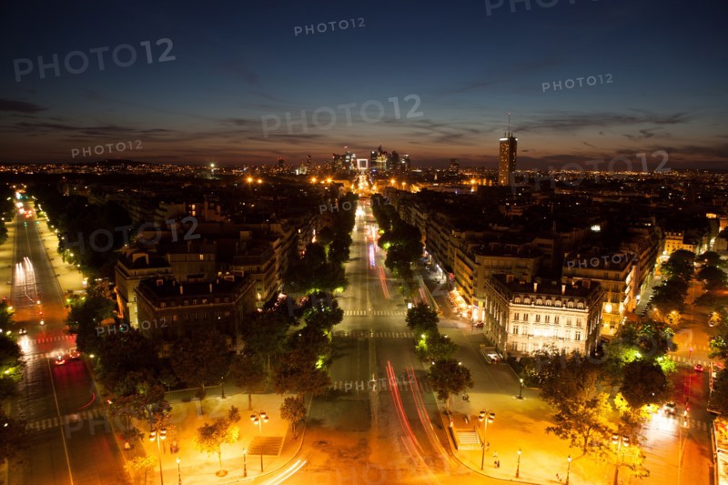 France, Region Ile de France, Paris 8e arrondissement, place Charles de Gaulle, place de l'Etoile, au sommet de l'Arc de Triomphe, panorama,