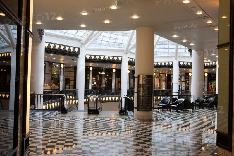 Germany, Allemagne, Berlin, mitte, Friedrichstadt Passagen, centre commercial, architecture, Galeries Lafayette par Jean Nouvel,