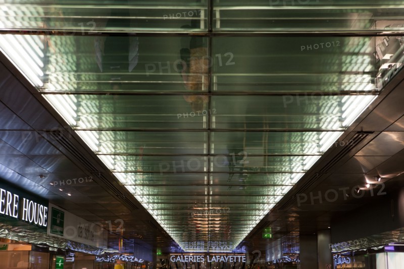 Germany, Allemagne, Berlin, mitte, Friedrichstadt Passagen, centre commercial, architecture, Galeries Lafayette par Jean Nouvel,