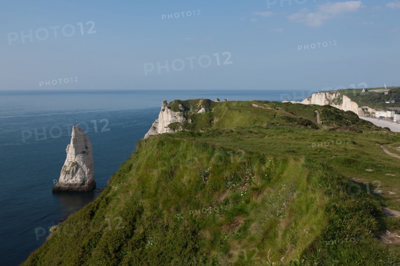 France, region Haute Normandie, Seine Maritime, pays des hautes falaises, Etretat, falaise d'aval,