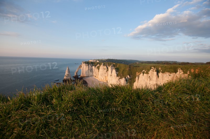 France, region Haute Normandie, Seine Maritime, pays des hautes falaises, Etretat, falaise d'aval,