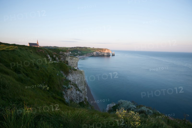 France, region Haute Normandie, Seine Maritime, pays des hautes falaises, Etretat, falaise d'aval,