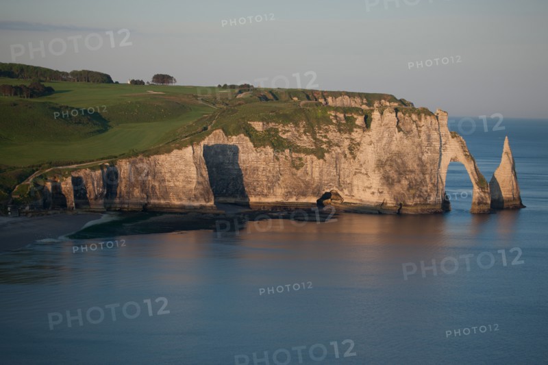 France, region Haute Normandie, Seine Maritime, pays des hautes falaises, Etretat, falaise d'aval,