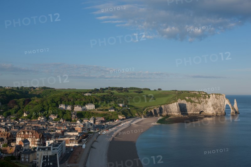 France, region Haute Normandie, Seine Maritime, pays des hautes falaises, Etretat, falaise d'aval,