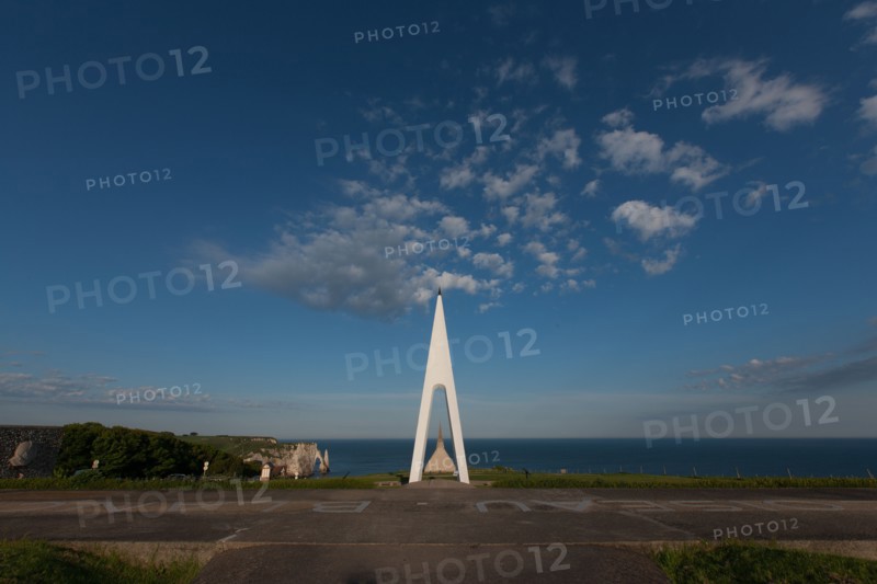 France, region Haute Normandie, Seine Maritime, pays des hautes falaises, Etretat, falaise d'amont, musee Nungesser et Coli, fleche,