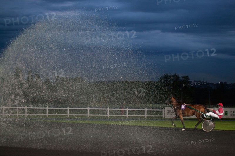 France, Ile de France, Val-de-Marne, Boissy-Saint-Leger, centre d'entrainement de Grosbois, chateau, trot, courses hippiques,