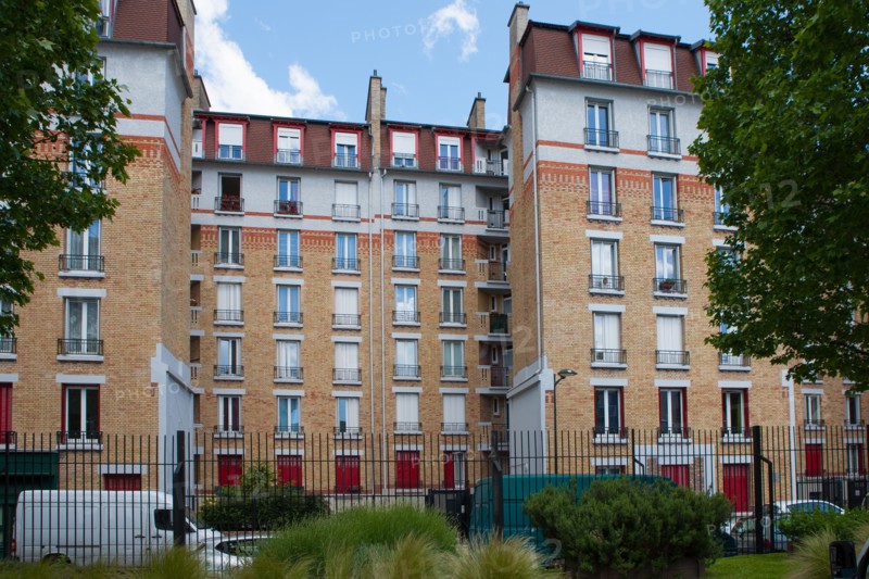 France, Ile de France, Hauts-de-Seine, ville de Clichy-la-Garenne, rue Simonneau, cite HBM (Habitat Bon Marche), habitat social,
Mention obligatoire : CRT PIdF