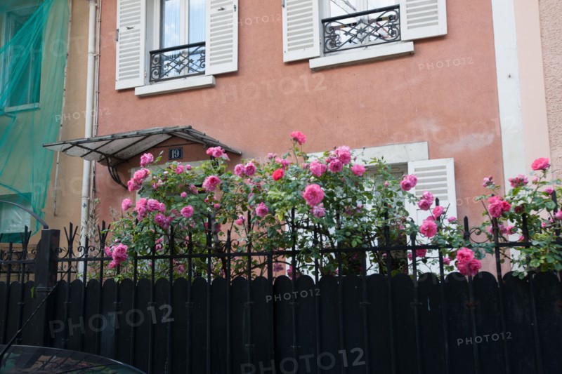 France, Ile de France, Hauts-de-Seine, ville de Clichy-la-Garenne, cite Jouffroy Renault, rue privee,
Mention obligatoire : CRT PIdF