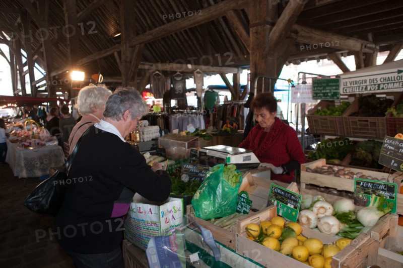 France, Ile de France, Essonne, Milly-la-Foret, halles du marche,
Copyright notice: CRT PIdF