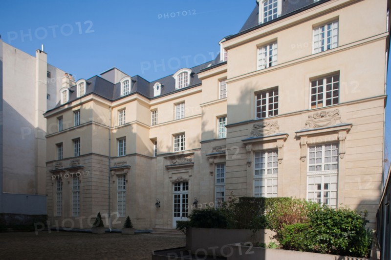 France, Ile de France, Paris 11e arrondissement, 51-53 rue de Charonne, Hotel de Mortagne, manufacture de velours Gaspard Gregoire,