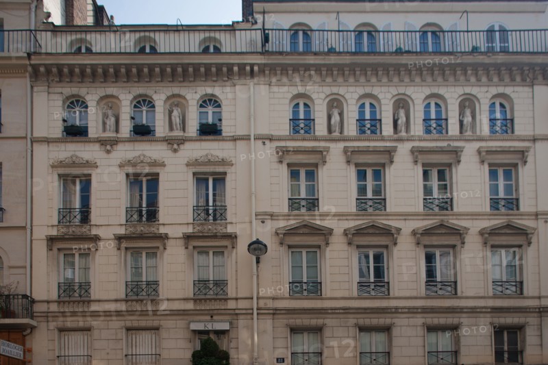 France, Ile de France, Paris 7e arrondissement, 81 rue du Bac, immeuble de rapport, 19e siecle,