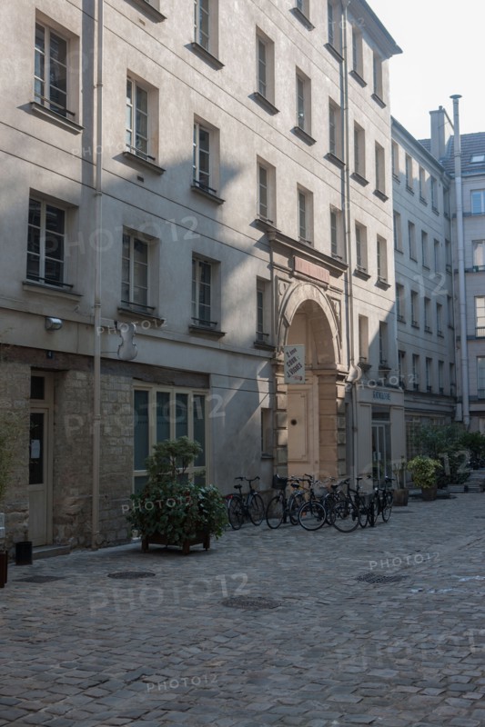 France, Ile de France, Paris 11e arrondissement, 5 rue de Charonne, Cour Saint Joseph, anciens ateliers,