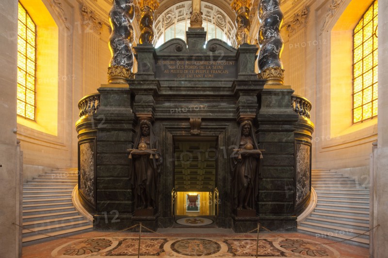 France, Ile de France, Paris 7e arrondissement, Dome des Invalides, tombeau de Napoleon 1er, sepulture, entree de la crypte,