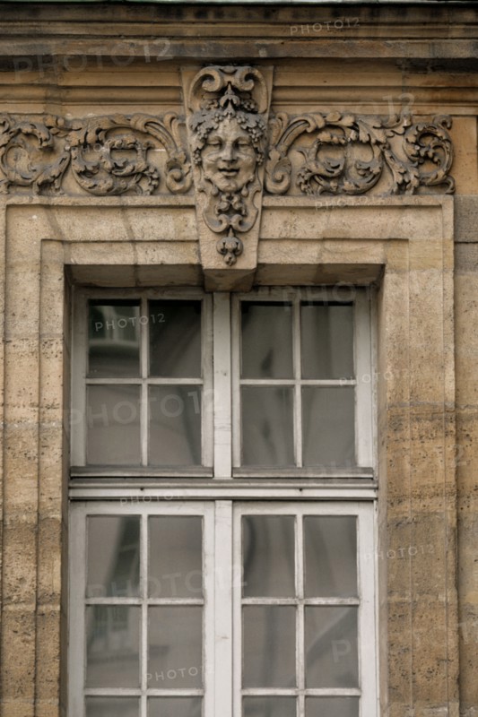 France, Ile de France, Paris 5e arrondissement, 47 quai des Tournelles, Hotel Miramion, ancien musee de la Medecine, desormais propriete privee, facade sur cour,