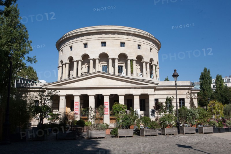 France, Ile de France, Paris 19e arrondissement, bassin de la Villette, rotonde, Claude-Nicolas Ledoux, pavillon d'octroi, ancienne barrriere de Paris, metro Stalingrad,