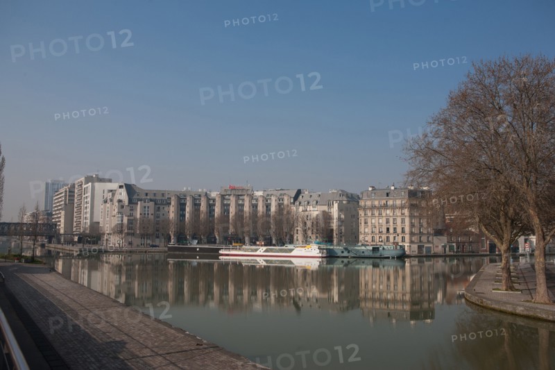 France, Ile de France, Paris 19e arrondissement, rond point des canaux, canal de l'Ourcq, La Villette,