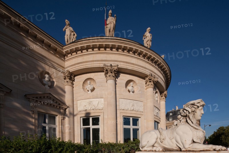 France, Ile de France, Paris 7e arrondissement, Hotel de Salm, rue de Lille, Grande Chancellerie de la Legion d'Honneur, Palais de la Legion d'Honneur, Musee, architecte Pierre Rousseau, facade sur le quai Anatole France