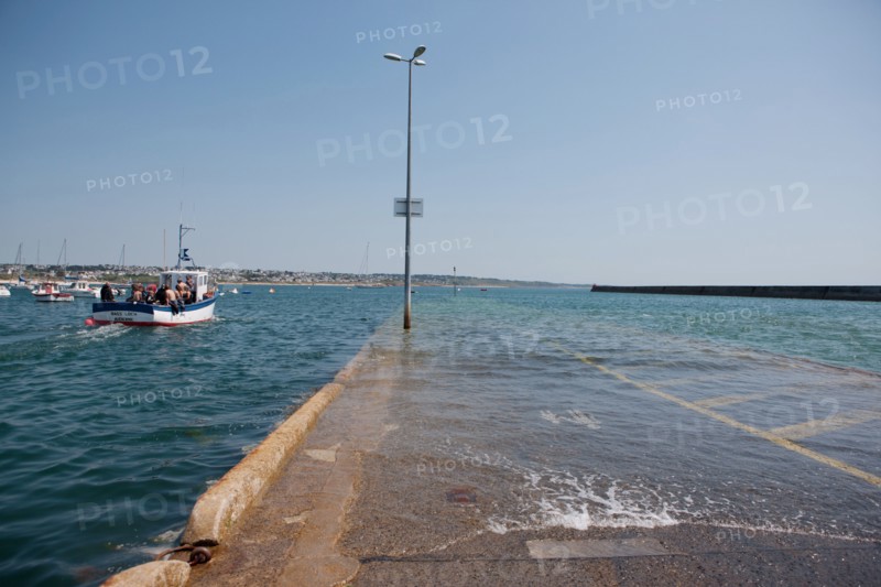 France, région Bretagne, Brittany, Finistère, Cap Sizun, Audierne-Esquibien, plage et club de plongée