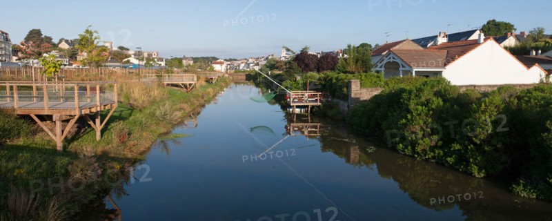 France, région Pays de la Loire, Loire Atlantique, Pornic, ria de Pornic, jardin paysagé.