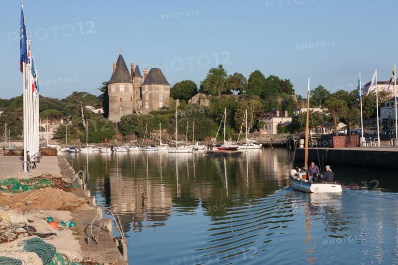 France, région Pays de la Loire, Loire Atlantique, Pornic, port et château.