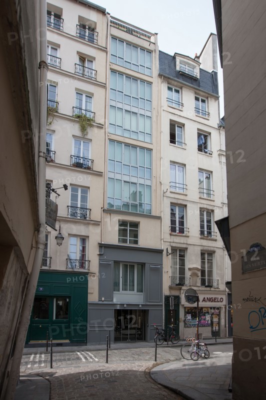 France, Région Ile de France, Paris 3e arrondissement, le Marais, Rue des Gravilliers, immeuble récent, vu depuis la rue des Vertus,