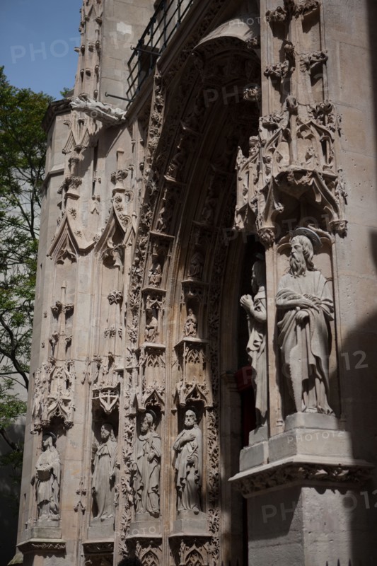 France, Région Ile de France, Paris 4e arrondissement, le Marais, Rue Saint Martin, détail du porche de l'église Saint Merri, sculpture,