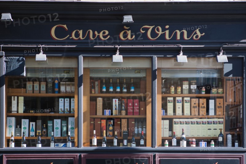 France, Région Ile de France, Paris 6e arrondissement, Rue Racine, cave à vin,