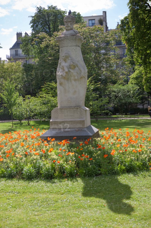 France, Région Ile de France, Paris 6e arrondissement, Jardin du Luxembourg, statue de Paul Verlaine,