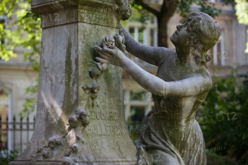 France, Région Ile de France, Paris 8e arrondissement, Parc Monceau, sculpture, statue d'Edouard Pailleron,