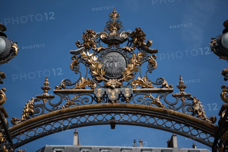 France, Région Ile de France, Paris 8e arrondissement, Parc Monceau, grille ouvragée, entrée du parc,