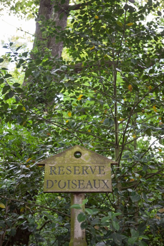 France, Région Ile de France, Paris 16e arrondissement, Bois de Boulogne, panneau et nichoir, réserve d'oiseaux,
