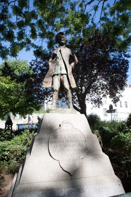 France, Région Ile de France, Paris 18e arrondissement, Montmartre, Square Nadar, statue du Chevalier de la Barre,