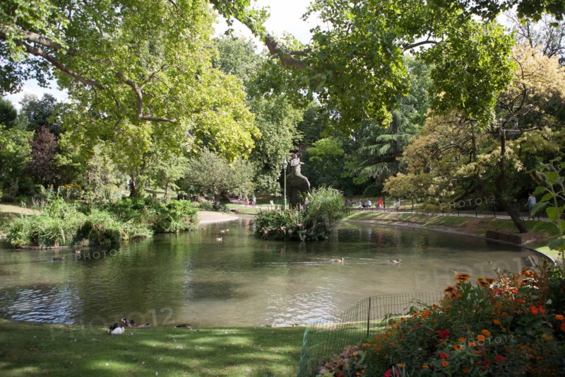 Square Des Batignolles
