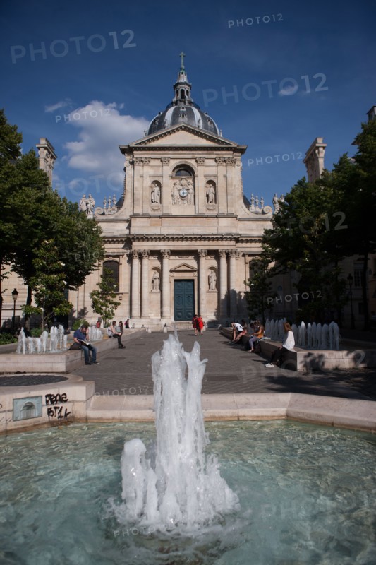 Place De La Sorbonne, Facade of the Sorbonne Chapel