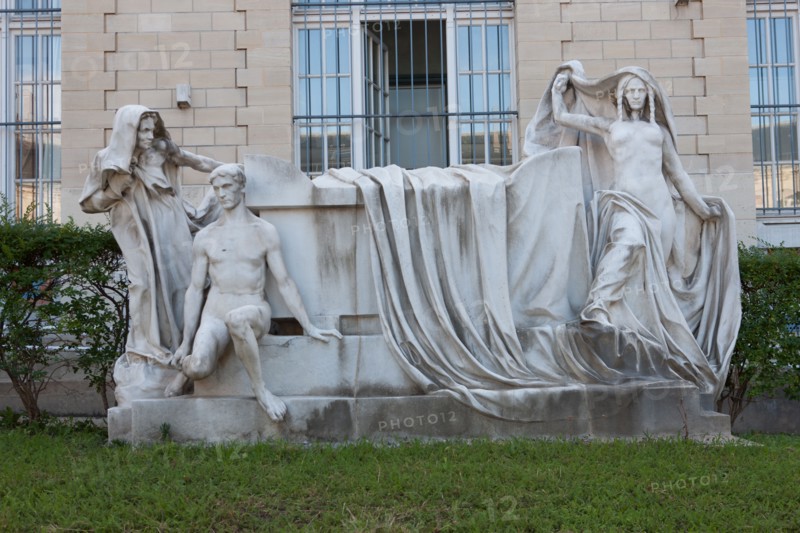 Lycée Voltaire, Paris