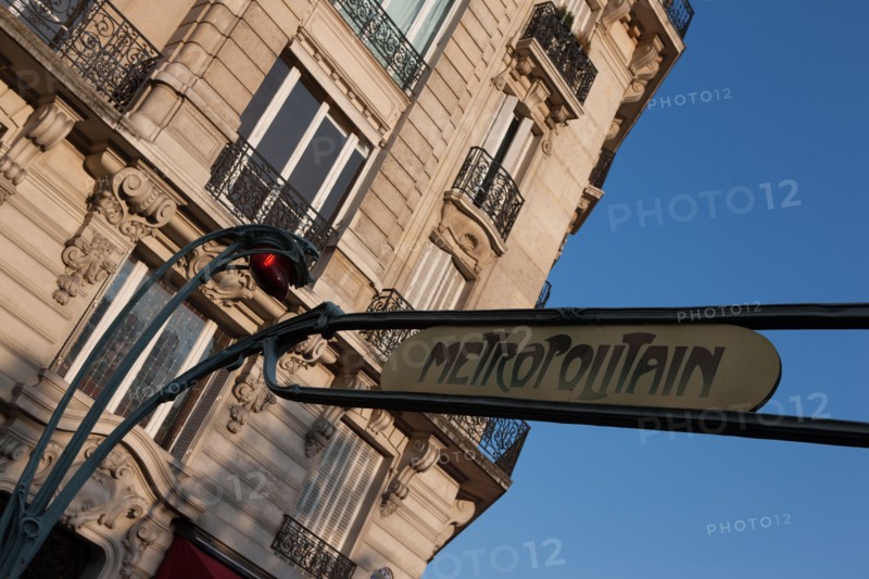 Station de métro Raspail
