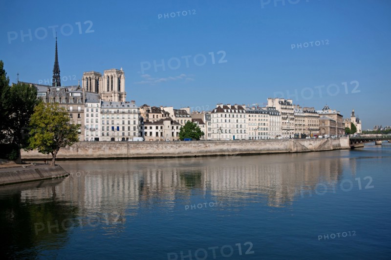 Ile de la Cité, Quai Aux Fleurs
