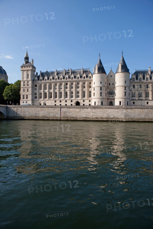 Quai de l'Horloge, The Conciergerie