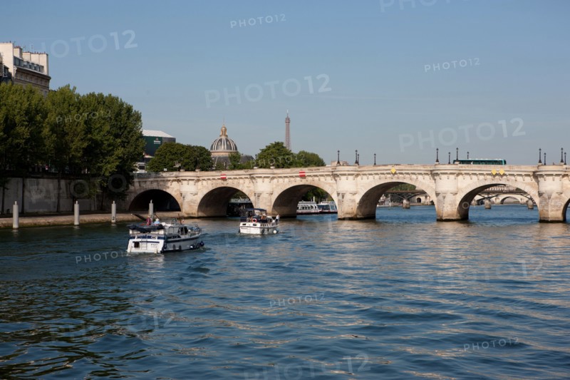 Quai De L'Horloge, Et Pont Neuf