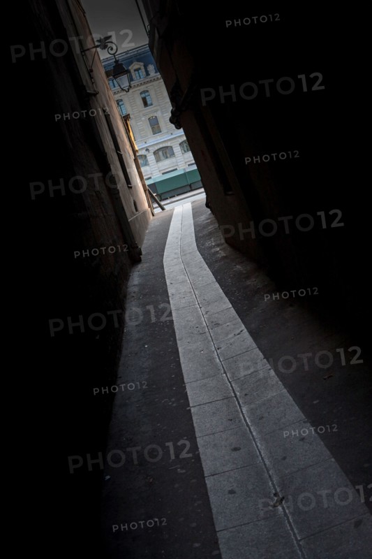 Rue Du Chat qui pêche, Caniveau