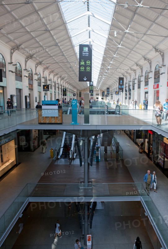 Shopping center in Paris