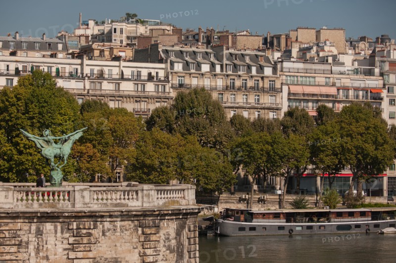 Seine, Pont De Bir Hakeim