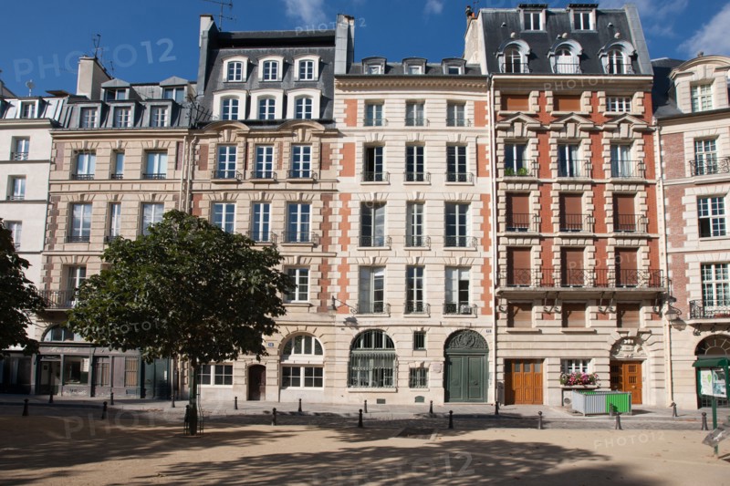 Ile de la Cité, Place Dauphine