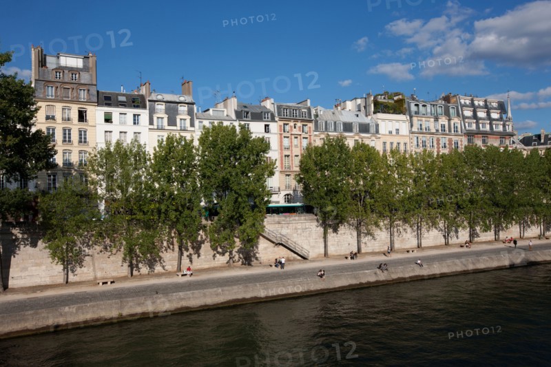 Ile de la Cité, Quai Des Orfevres Depuis Le Quai Des Grands Augustins