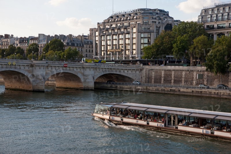 Ile Saint Louis, vue sur le quai De Gesvres