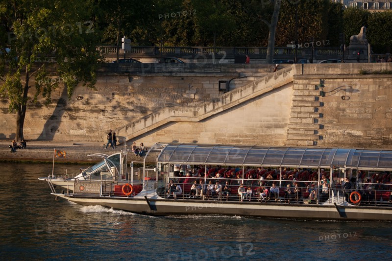 Quai Des Tuileries, Berges